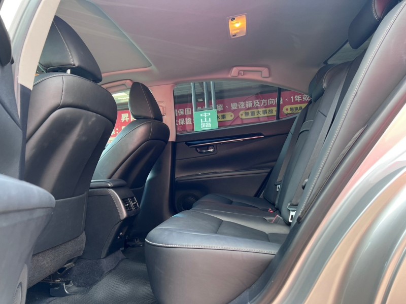 Lexus  ES ES300H豪華版 7萬換大電池 | 新北市汽車商業同業公會｜TACA優良車商聯盟｜中古、二手車買車賣車公會認證保固