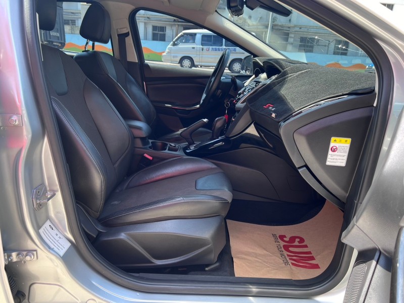 Ford/福特  Focus 天窗 定速 | 新北市汽車商業同業公會｜TACA優良車商聯盟｜中古、二手車買車賣車公會認證保固