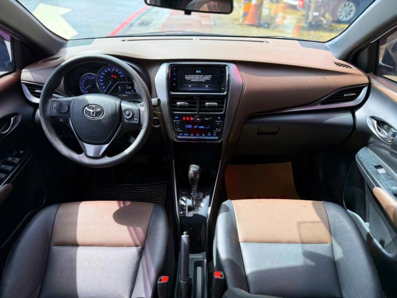 Toyota  Yaris 豪華版 恆溫 | 新北市汽車商業同業公會｜TACA優良車商聯盟｜中古、二手車買車賣車公會認證保固