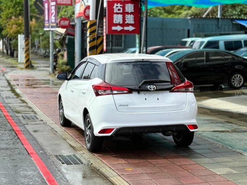 Toyota  Yaris 豪華版 恆溫 | 新北市汽車商業同業公會｜TACA優良車商聯盟｜中古、二手車買車賣車公會認證保固