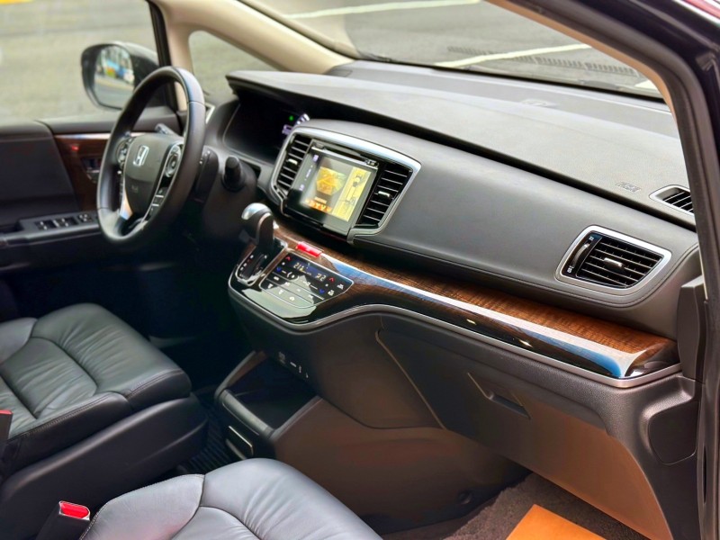 Honda  Odyssey 頂級 定速 | 新北市汽車商業同業公會｜TACA優良車商聯盟｜中古、二手車買車賣車公會認證保固