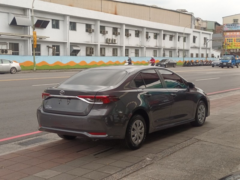 Toyota  Altis 只跑9千多，ACC主動跟車、車道偏離、車道維持、定速巡航 | 新北市汽車商業同業公會｜TACA優良車商聯盟｜中古、二手車買車賣車公會認證保固