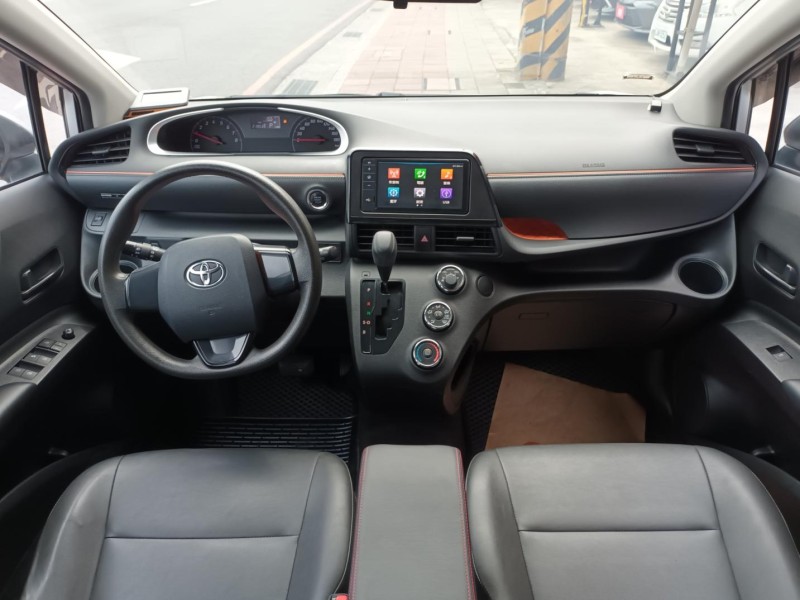 Toyota  SIENTA SIENTA | 新北市汽車商業同業公會｜TACA優良車商聯盟｜中古、二手車買車賣車公會認證保固