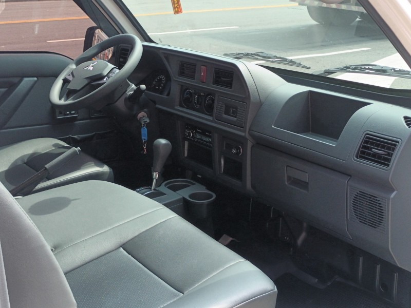 Mitsubishi  Delica 得利卡自排 | 新北市汽車商業同業公會｜TACA優良車商聯盟｜中古、二手車買車賣車公會認證保固