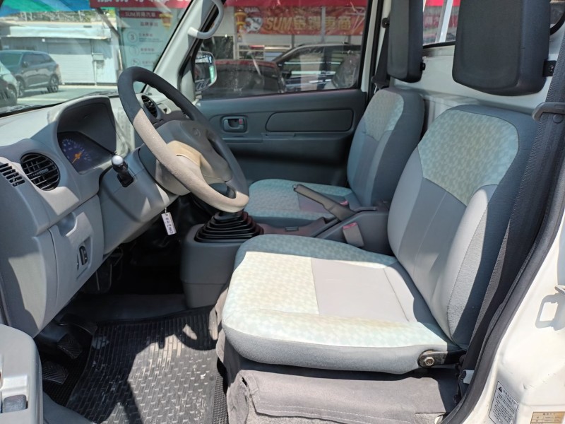 Mitsubishi  Veryca 凌利尾門 | 新北市汽車商業同業公會｜TACA優良車商聯盟｜中古、二手車買車賣車公會認證保固