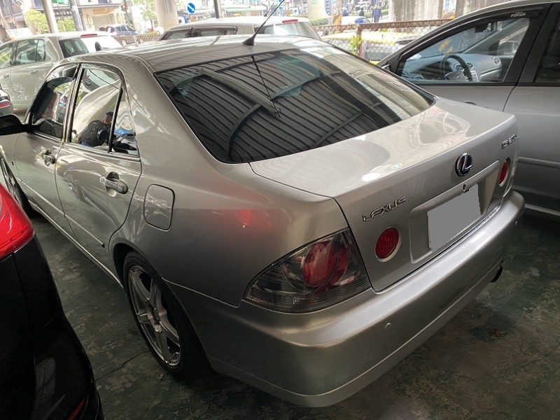 Lexus  IS 新北市汽車公會保證 1999年出廠IS 200.內外皆美.車況優質.精品改裝 | 新北市汽車商業同業公會｜TACA優良車商聯盟｜中古、二手車買車賣車公會認證保固