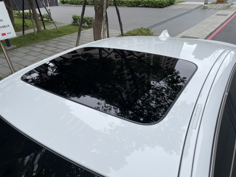 BMW/ 寶馬  5 SERIES  520i 實價刊登★總代理520i小改款 鏈條已換 原版件 免鑰 天窗 記憶電動椅 電尾門 | 新北市汽車商業同業公會｜TACA優良車商聯盟｜中古、二手車買車賣車公會認證保固
