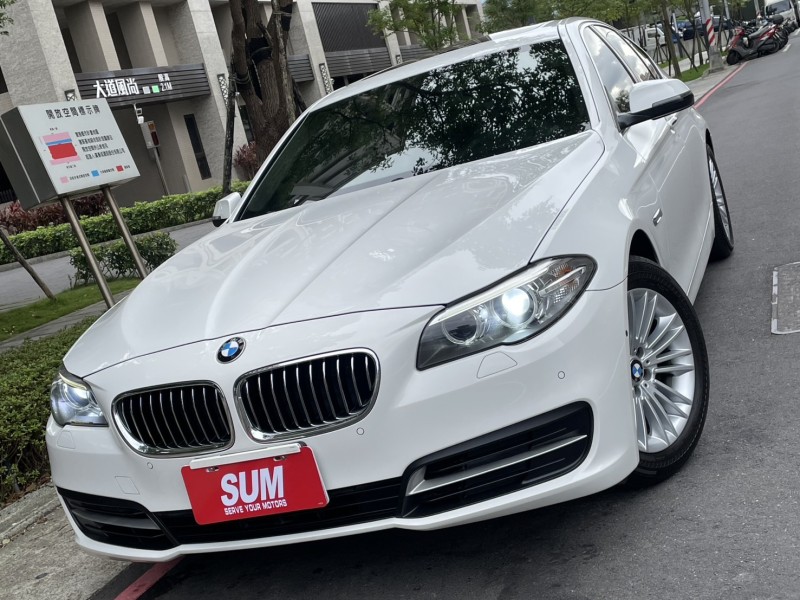BMW/ 寶馬  5 SERIES  520i 實價刊登★總代理520i小改款 鏈條已換 原版件 免鑰 天窗 記憶電動椅 電尾門 | 新北市汽車商業同業公會｜TACA優良車商聯盟｜中古、二手車買車賣車公會認證保固