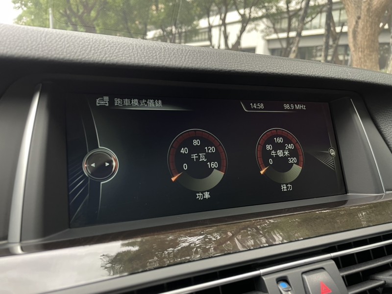 BMW/ 寶馬  5 SERIES  520i 實價刊登★總代理520i小改款 鏈條已換 原版件 免鑰 天窗 記憶電動椅 電尾門 | 新北市汽車商業同業公會｜TACA優良車商聯盟｜中古、二手車買車賣車公會認證保固