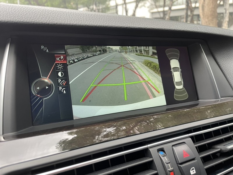 BMW/ 寶馬  5 SERIES  520i 實價刊登★總代理520i小改款 鏈條已換 原版件 免鑰 天窗 記憶電動椅 電尾門 | 新北市汽車商業同業公會｜TACA優良車商聯盟｜中古、二手車買車賣車公會認證保固