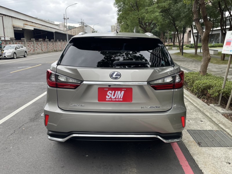 Lexus  RX 實價刊登★稀有RX450HL 油電七人座 免鑰摸門 跟車 盲點 電動尾門 影音 | 新北市汽車商業同業公會｜TACA優良車商聯盟｜中古、二手車買車賣車公會認證保固