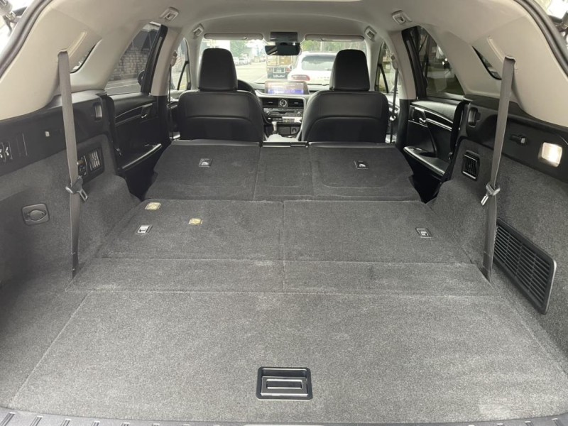 Lexus  RX 實價刊登★稀有RX450HL 油電七人座 免鑰摸門 跟車 盲點 電動尾門 影音 | 新北市汽車商業同業公會｜TACA優良車商聯盟｜中古、二手車買車賣車公會認證保固