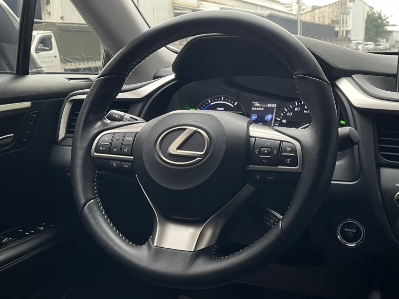 Lexus  RX 實價刊登★稀有RX450HL 油電七人座 免鑰摸門 跟車 盲點 電動尾門 影音 | 新北市汽車商業同業公會｜TACA優良車商聯盟｜中古、二手車買車賣車公會認證保固
