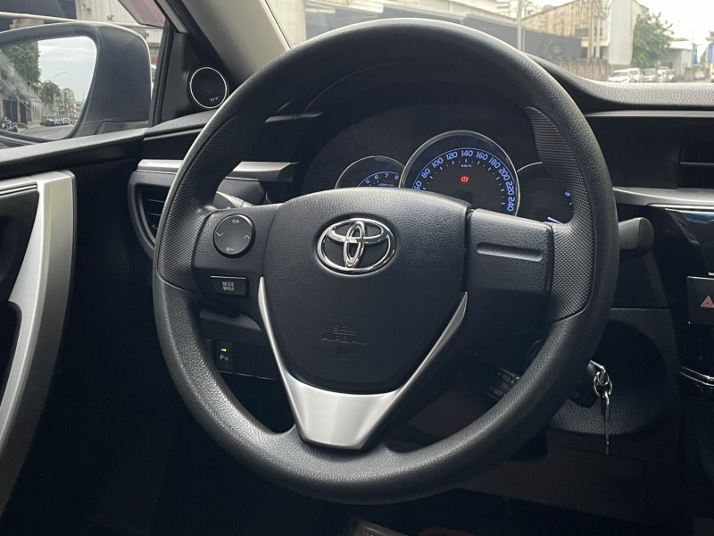 Toyota  Altis 實價刊登★經典款 自用一手車 低里程 光感自動頭燈 定速 恆溫 影音螢幕 享保固 | 新北市汽車商業同業公會｜TACA優良車商聯盟｜中古、二手車買車賣車公會認證保固