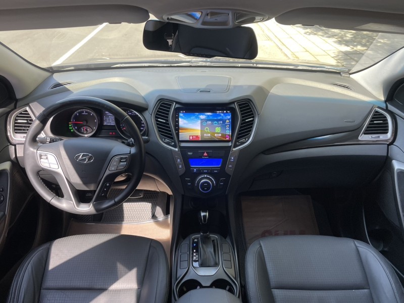 Hyundai  Santa Fe 實價刊登★柴油休旅始祖 一手車 低里程 原版件 定速 分區恆溫 安卓機 便宜實惠 | 新北市汽車商業同業公會｜TACA優良車商聯盟｜中古、二手車買車賣車公會認證保固