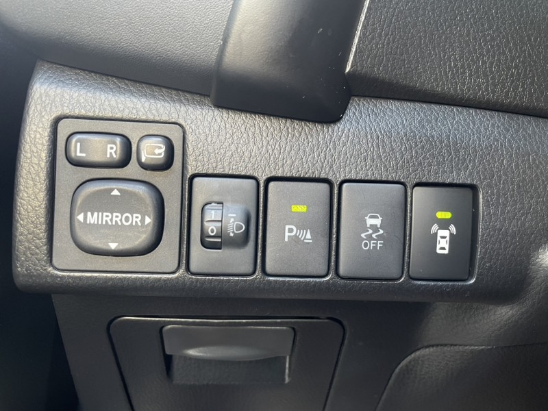 Toyota  Altis 實價刊登★18式小改款 一手原版件 免鑰摸門 定速 抬顯 自動恆溫 多功能影音 | 新北市汽車商業同業公會｜TACA優良車商聯盟｜中古、二手車買車賣車公會認證保固
