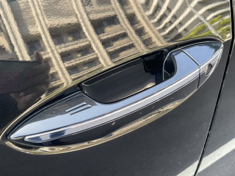 Toyota  Altis 實價刊登★18式小改款 一手原版件 免鑰摸門 定速 抬顯 自動恆溫 多功能影音 | 新北市汽車商業同業公會｜TACA優良車商聯盟｜中古、二手車買車賣車公會認證保固