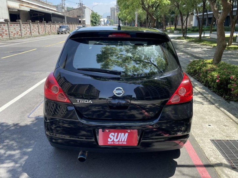 Nissan  Tiida 實價刊登★五門掀背 稀有超低里程 免鑰 定速 改安卓機 360環景影像 魔術空間 | 新北市汽車商業同業公會｜TACA優良車商聯盟｜中古、二手車買車賣車公會認證保固