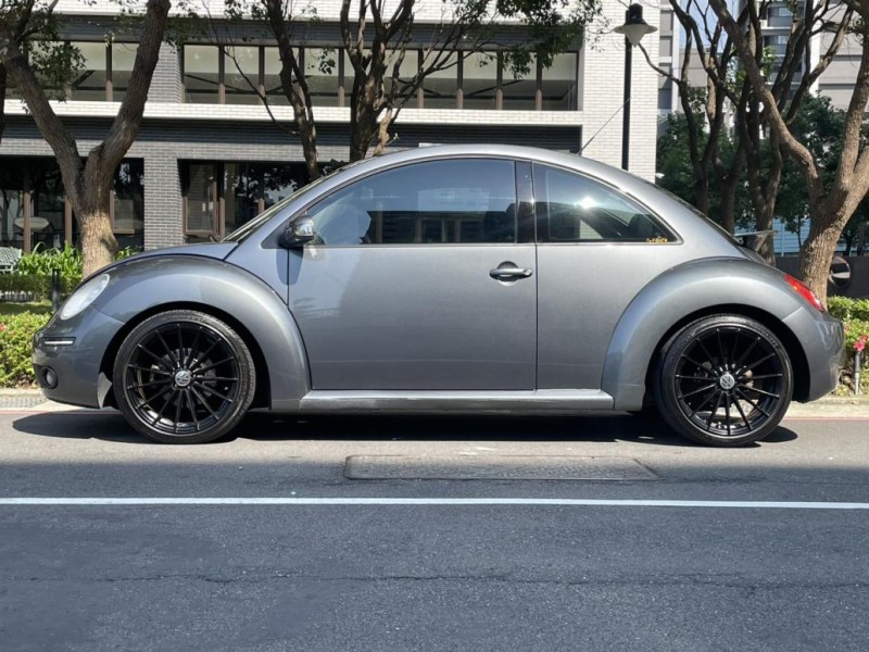 Volkswagen 福斯  Beetle 實價刊登★可愛經典New Beetle小改款 稀有低里程 LED頭燈 避震&鋁圈 | 新北市汽車商業同業公會｜TACA優良車商聯盟｜中古、二手車買車賣車公會認證保固