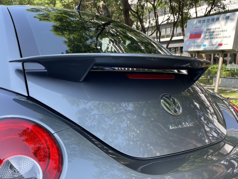 Volkswagen 福斯  Beetle 實價刊登★可愛經典New Beetle小改款 稀有低里程 LED頭燈 避震&鋁圈 | 新北市汽車商業同業公會｜TACA優良車商聯盟｜中古、二手車買車賣車公會認證保固