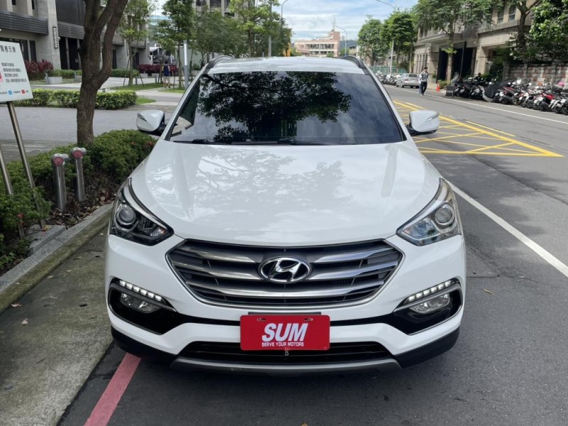 Hyundai  Santa Fe 實價刊登★小改款極美跑少 5+2人座 認證原版件 定速 恆溫 電動椅 多功能影音 | 新北市汽車商業同業公會｜TACA優良車商聯盟｜中古、二手車買車賣車公會認證保固