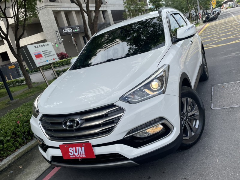 Hyundai  Santa Fe 實價刊登★小改款極美跑少 5+2人座 認證原版件 定速 恆溫 電動椅 多功能影音 | 新北市汽車商業同業公會｜TACA優良車商聯盟｜中古、二手車買車賣車公會認證保固