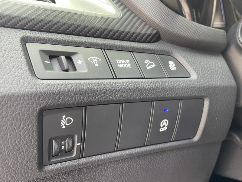 Hyundai  Santa Fe 實價刊登★小改款極美跑少 5+2人座 認證原版件 定速 恆溫 電動椅 多功能影音 | 新北市汽車商業同業公會｜TACA優良車商聯盟｜中古、二手車買車賣車公會認證保固