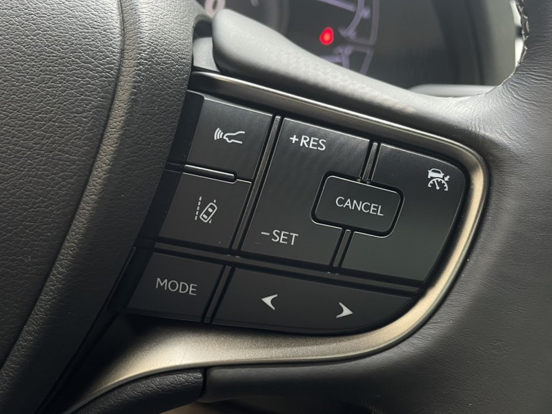 Lexus  UX250h 實價刊登★20年式UX250豪華款 免鑰摸門 跟車 盲點 電尾門 CarPlay | 新北市汽車商業同業公會｜TACA優良車商聯盟｜中古、二手車買車賣車公會認證保固