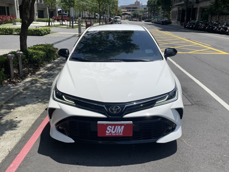 Toyota  Altis 實價刊登★稀有低里程GR運動版 全速域跟車 空力套件 黑天篷 原版件 原廠保固中 | 新北市汽車商業同業公會｜TACA優良車商聯盟｜中古、二手車買車賣車公會認證保固
