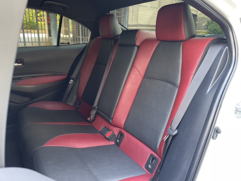 Toyota  Altis 實價刊登★稀有低里程GR運動版 全速域跟車 空力套件 黑天篷 原版件 原廠保固中 | 新北市汽車商業同業公會｜TACA優良車商聯盟｜中古、二手車買車賣車公會認證保固