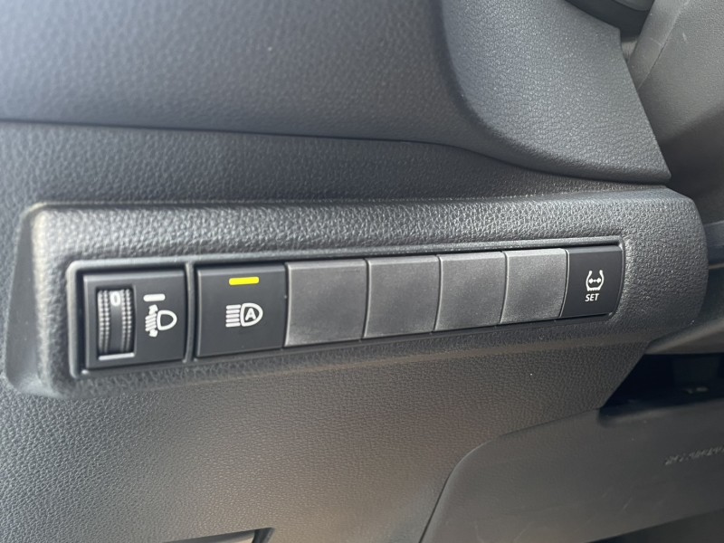Toyota  Altis 實價刊登★稀有低里程GR運動版 全速域跟車 空力套件 黑天篷 原版件 原廠保固中 | 新北市汽車商業同業公會｜TACA優良車商聯盟｜中古、二手車買車賣車公會認證保固