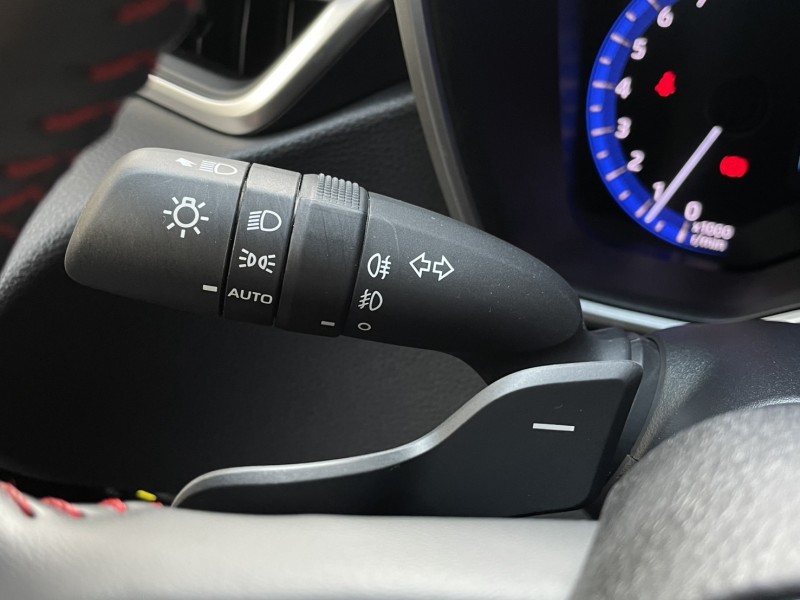 Toyota  Altis 實價刊登★稀有低里程GR運動版 全速域跟車 空力套件 黑天篷 原版件 原廠保固中 | 新北市汽車商業同業公會｜TACA優良車商聯盟｜中古、二手車買車賣車公會認證保固