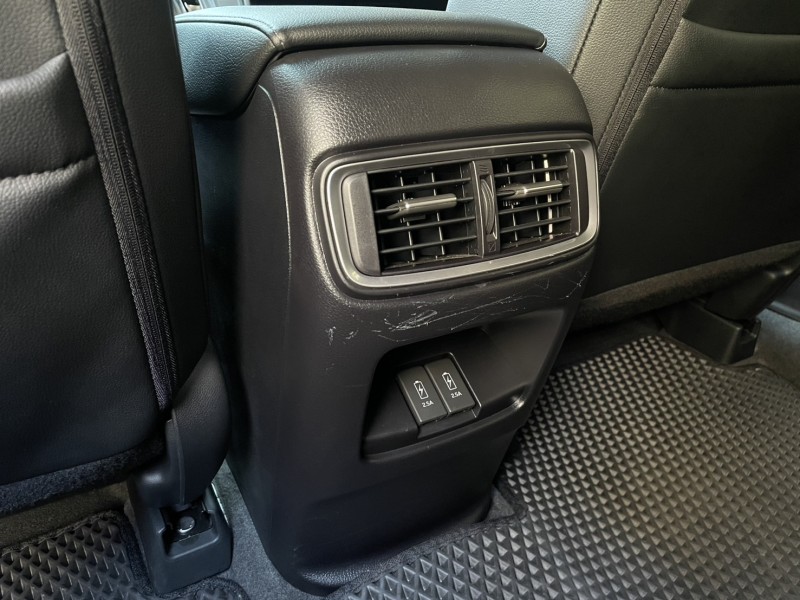 Honda  CR-V 實價刊登★19式 一手原廠保養低里程 ACC跟車 免鑰摸門 快撥 分區溫控 影音 | 新北市汽車商業同業公會｜TACA優良車商聯盟｜中古、二手車買車賣車公會認證保固
