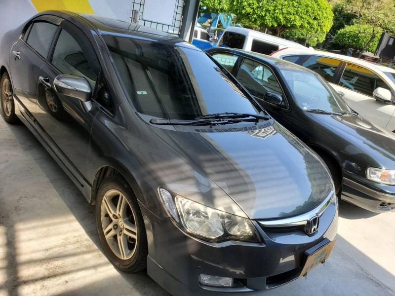 Honda  Civic HONDA CIVIC 頂級版.換檔撥片.數位電視.衛星導航.倒車顯影.5合一影音.保證比1.8好開 | 新北市汽車商業同業公會｜TACA優良車商聯盟｜中古、二手車買車賣車公會認證保固