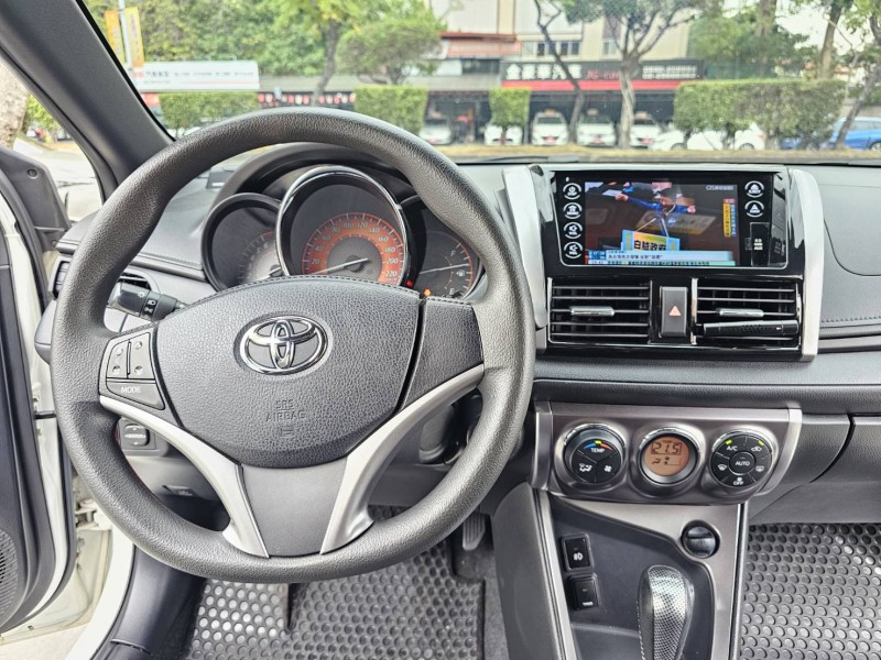 Toyota  Yaris 15年式大鴨.G版.I-KEY.恆溫.安卓機.認證保固一年 | 新北市汽車商業同業公會｜TACA優良車商聯盟｜中古、二手車買車賣車公會認證保固