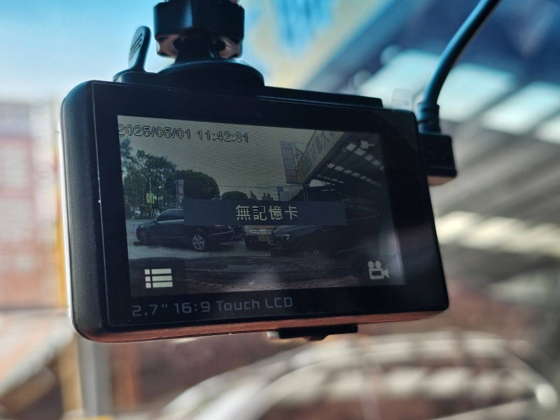 Nissan  Teana 一手車I-KEY.電動椅.定速.影音系統.雙恆溫.保固一年2萬公里 | 新北市汽車商業同業公會｜TACA優良車商聯盟｜中古、二手車買車賣車公會認證保固