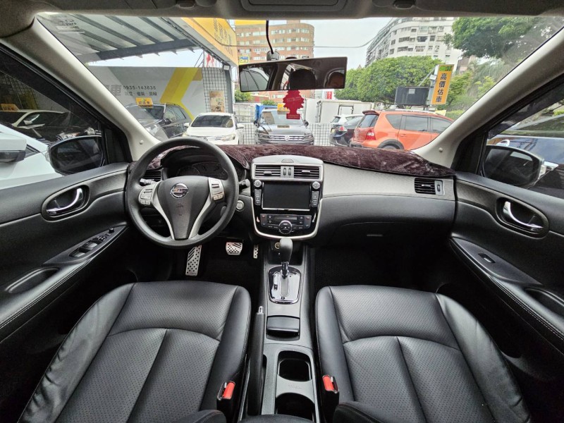 Nissan  Tiida I-KEY.環景.盲點.純跑5.5萬公里 | 新北市汽車商業同業公會｜TACA優良車商聯盟｜中古、二手車買車賣車公會認證保固