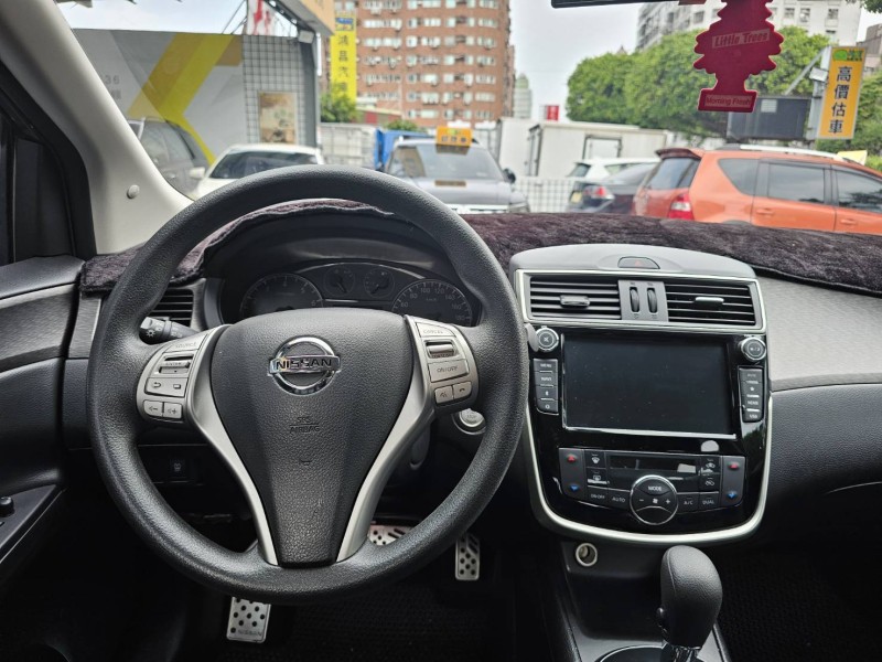 Nissan  Tiida I-KEY.環景.盲點.純跑5.5萬公里 | 新北市汽車商業同業公會｜TACA優良車商聯盟｜中古、二手車買車賣車公會認證保固