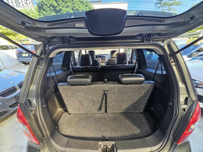 Nissan  Livina 12年式.七人座.純跑6萬.原漆原版件.I-KEY.恆溫.認證保固 | 新北市汽車商業同業公會｜TACA優良車商聯盟｜中古、二手車買車賣車公會認證保固