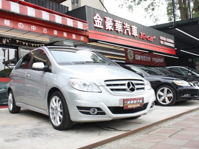 Mercedes-Benz/賓士   B-CLASS  B180 42年指標老店“★0利率送鍍膜☆美到冒泡～總代理B180頂級小改款•自用車+一年只跑1萬初公里，定速•雙電動椅•全景天窗 | 新北市汽車商業同業公會｜TACA優良車商聯盟｜中古、二手車買車賣車公會認證保固