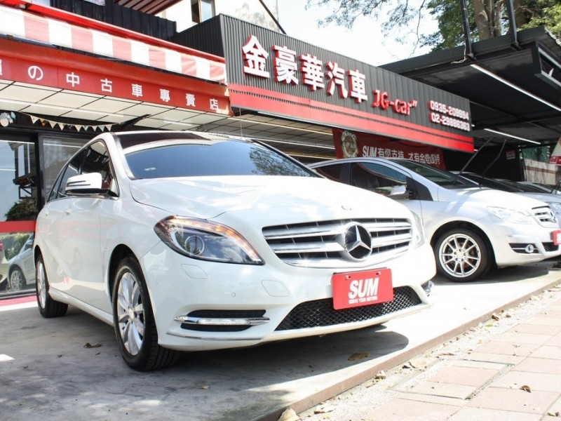 Mercedes-Benz/賓士   B-CLASS  B180 42年指標老店“★0利率送鍍膜☆頂級總代理B180小改款‧純一手車里程數保證‧自動停車‧定速‧九安 | 新北市汽車商業同業公會｜TACA優良車商聯盟｜中古、二手車買車賣車公會認證保固