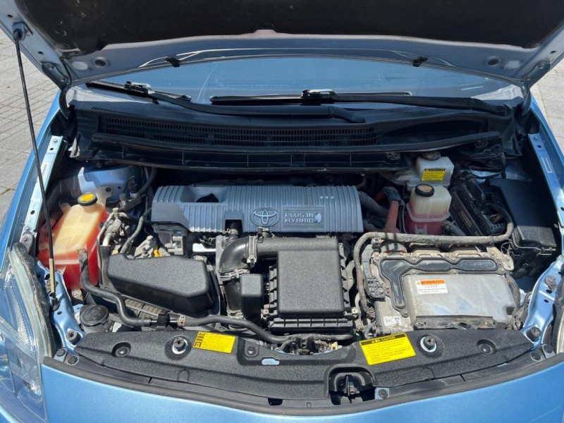 Toyota  Prius 鎵町車業商行 | 新北市汽車商業同業公會｜TACA優良車商聯盟｜中古、二手車買車賣車公會認證保固