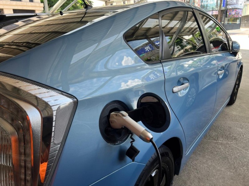 Toyota  Prius 鎵町車業商行 | 新北市汽車商業同業公會｜TACA優良車商聯盟｜中古、二手車買車賣車公會認證保固