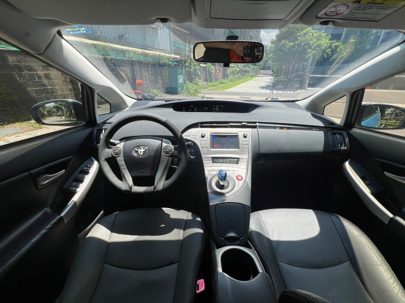 Toyota  Prius 鎵町車業商行 | 新北市汽車商業同業公會｜TACA優良車商聯盟｜中古、二手車買車賣車公會認證保固