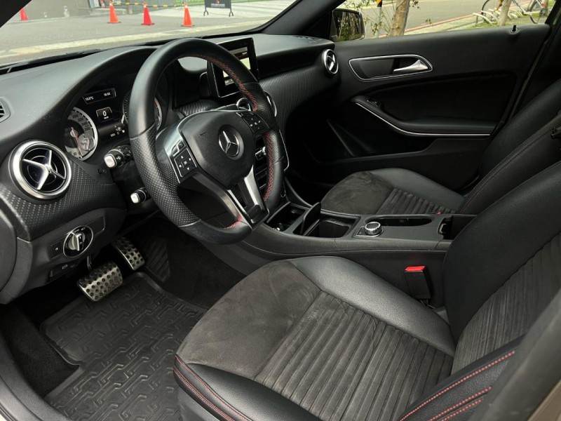 Mercedes-Benz/賓士   A-CLASS  A180 鎵町車業商行 | 新北市汽車商業同業公會｜TACA優良車商聯盟｜中古、二手車買車賣車公會認證保固