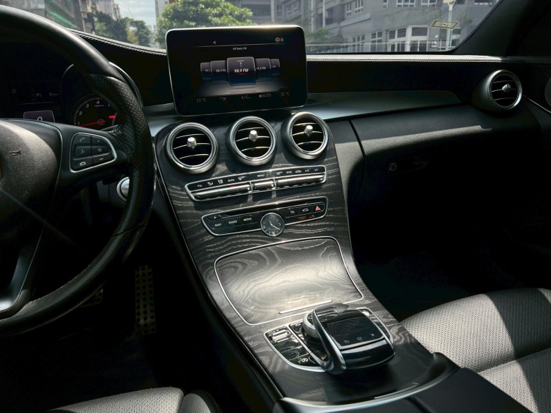 Mercedes-Benz/賓士   C-CLASS  C300 鎵町車業商行 | 新北市汽車商業同業公會｜TACA優良車商聯盟｜中古、二手車買車賣車公會認證保固