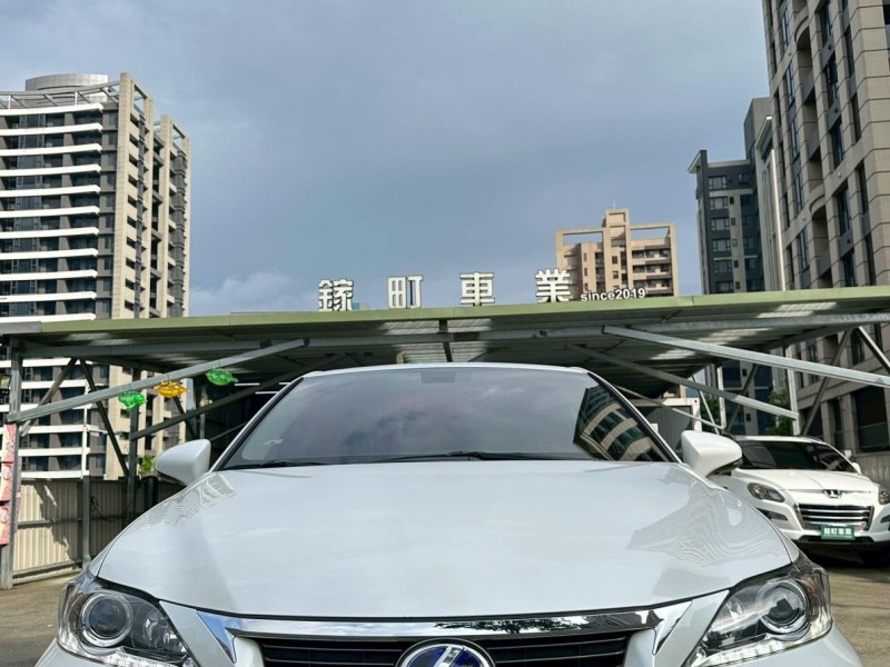 Lexus  CT200H 鎵町車業商行 | 新北市汽車商業同業公會｜TACA優良車商聯盟｜中古、二手車買車賣車公會認證保固