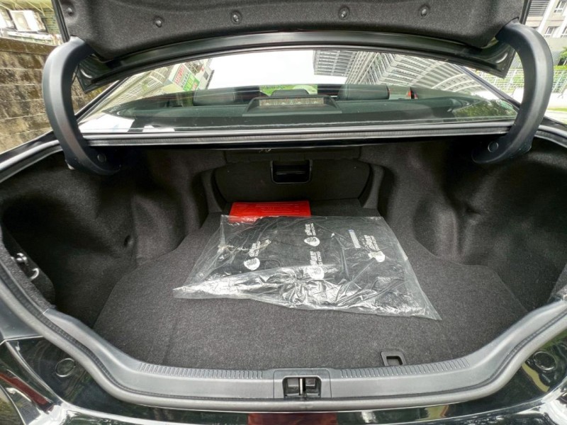 Toyota  Camry 鎵町車業商行 | 新北市汽車商業同業公會｜TACA優良車商聯盟｜中古、二手車買車賣車公會認證保固