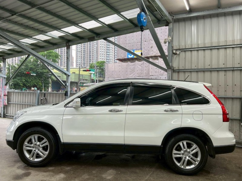 Honda  CR-V 鎵町車業商行 | 新北市汽車商業同業公會｜TACA優良車商聯盟｜中古、二手車買車賣車公會認證保固