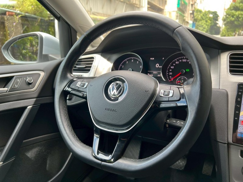 Volkswagen 福斯  Golf 鎵町車業商行 | 新北市汽車商業同業公會｜TACA優良車商聯盟｜中古、二手車買車賣車公會認證保固
